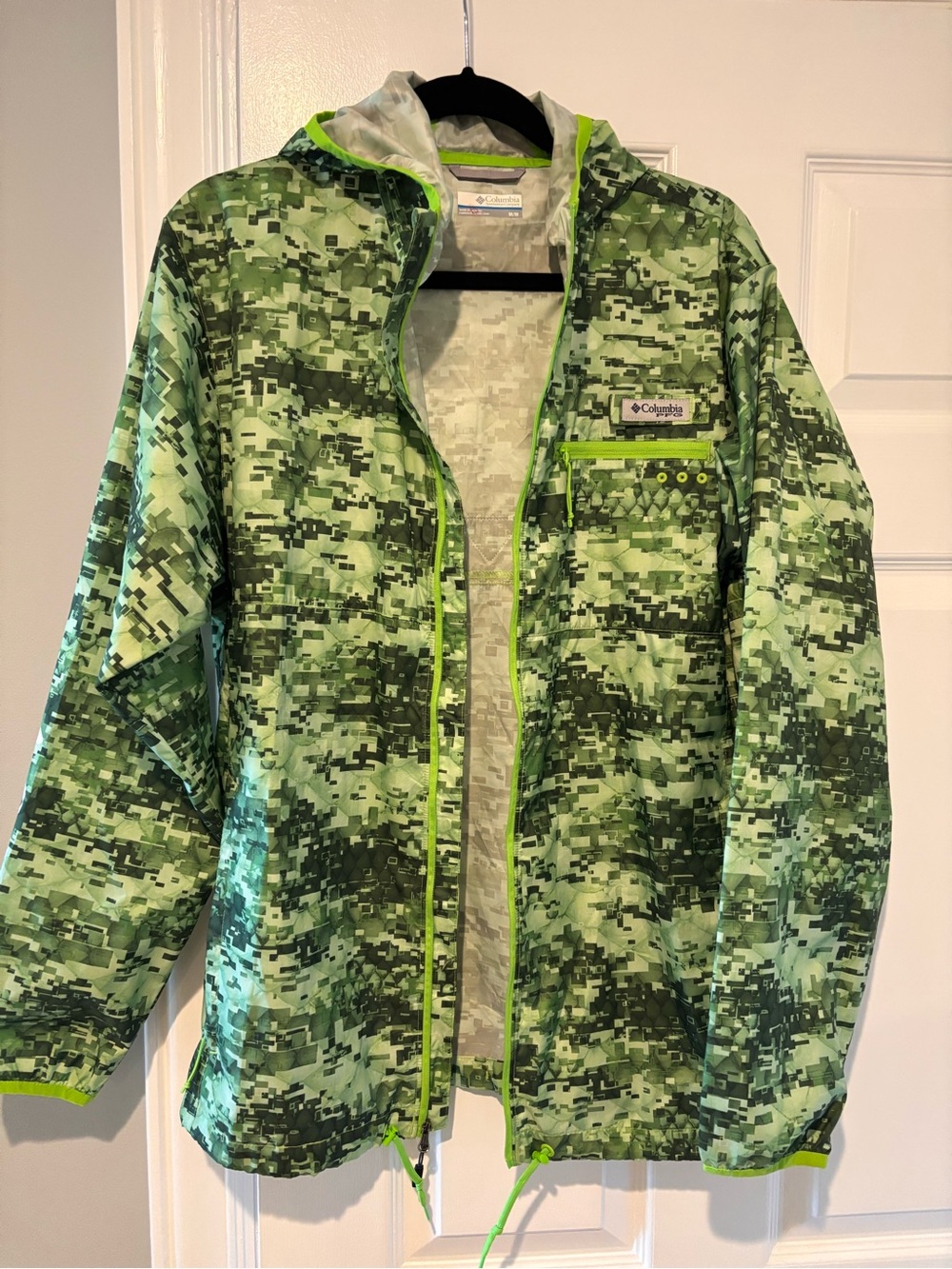 Columbia PFG Green Lime Men’s Digital Camo Fishing Jacket